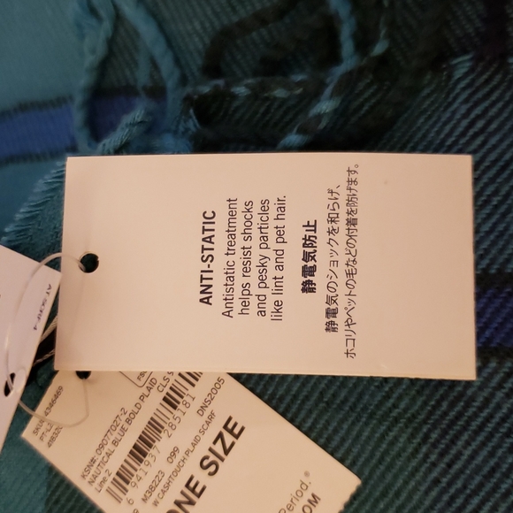 ❄☃️BNWT LANDS' END BOLD BLUE PLAID SCARF - Picture 5 of 6